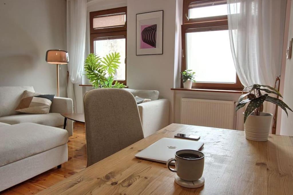 Jade Apartment